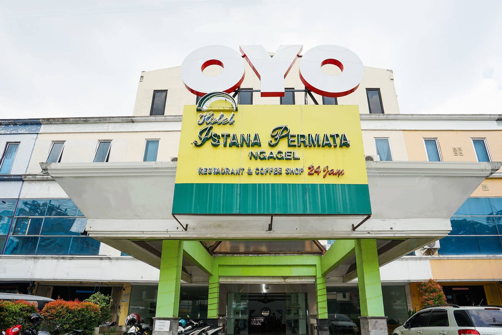 Готель Istana Permata Ngagel Сурабая Екстер'єр фото